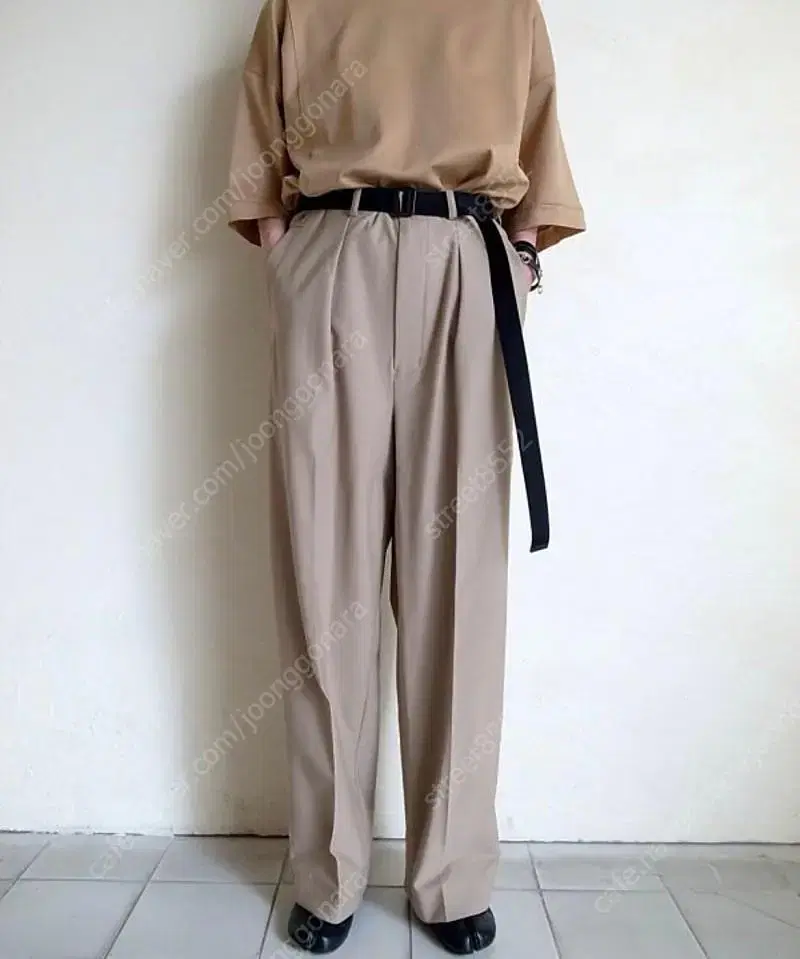 yoke tokyo 1tuck wide trousers 베이지 팬츠 m | 브랜드 중고거래